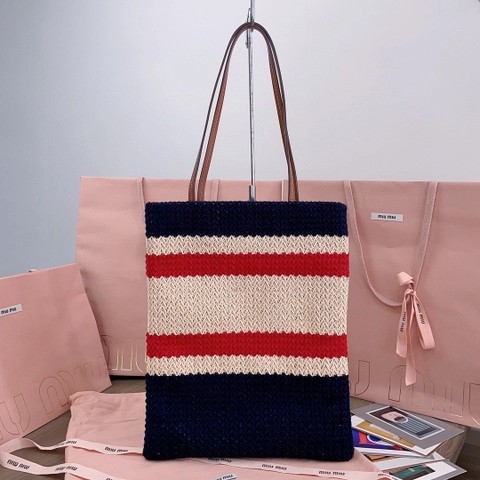 미우미우 크로셰 토트백 5BG248_2DO3_F075R_V_ORO 내추럴/블루 M1