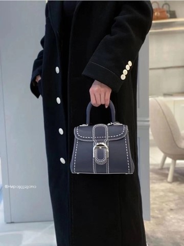 Delvaux Brillant MM Surpiqué 그레인 송아지 가죽 블루