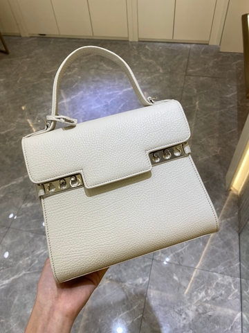 크리스피 카프 소재의 Delvaux Tempête PM AA0611AMF 화이트