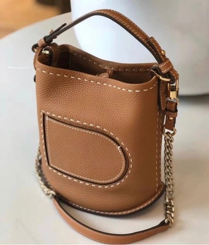 Delvaux 배터리 미니 버킷 Surpiquéen Taurillon Soft AA0607ATT0ADNDO