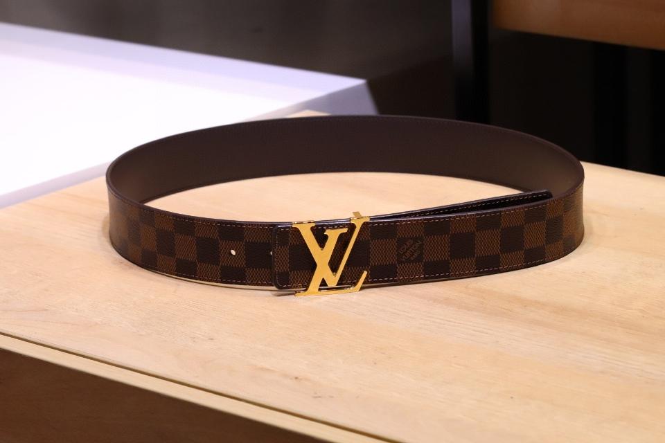 루이비통 M0212V LV 이니셜 40mm 리버서블 벨트
