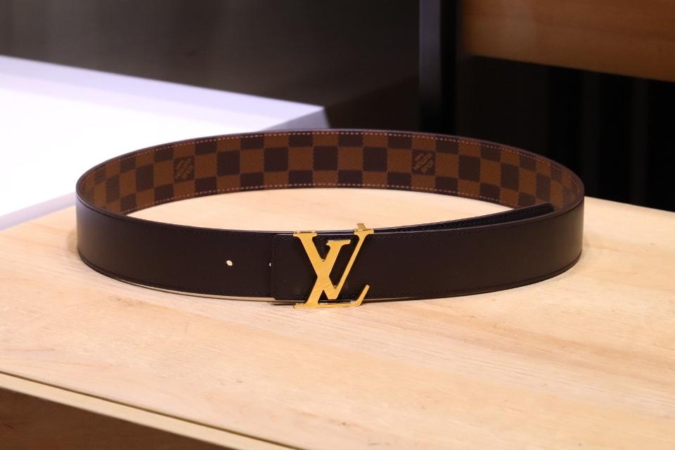 루이비통 M0212V LV 이니셜 40mm 리버서블 벨트