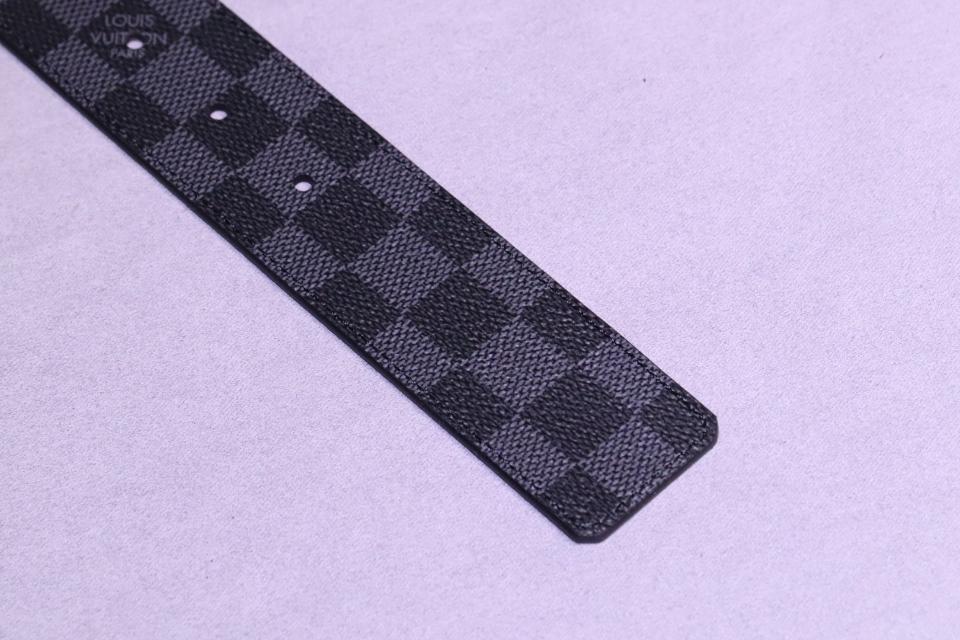 루이비통 M0213T LV 이니셜 40mm 리버서블 벨트 그래파이트