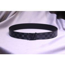 루이비통 M0213T LV 이니셜 40mm 리버서블 벨트 그래파이트