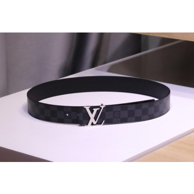 루이비통 M0213V LV 이니셜 40mm 리버서블 벨트