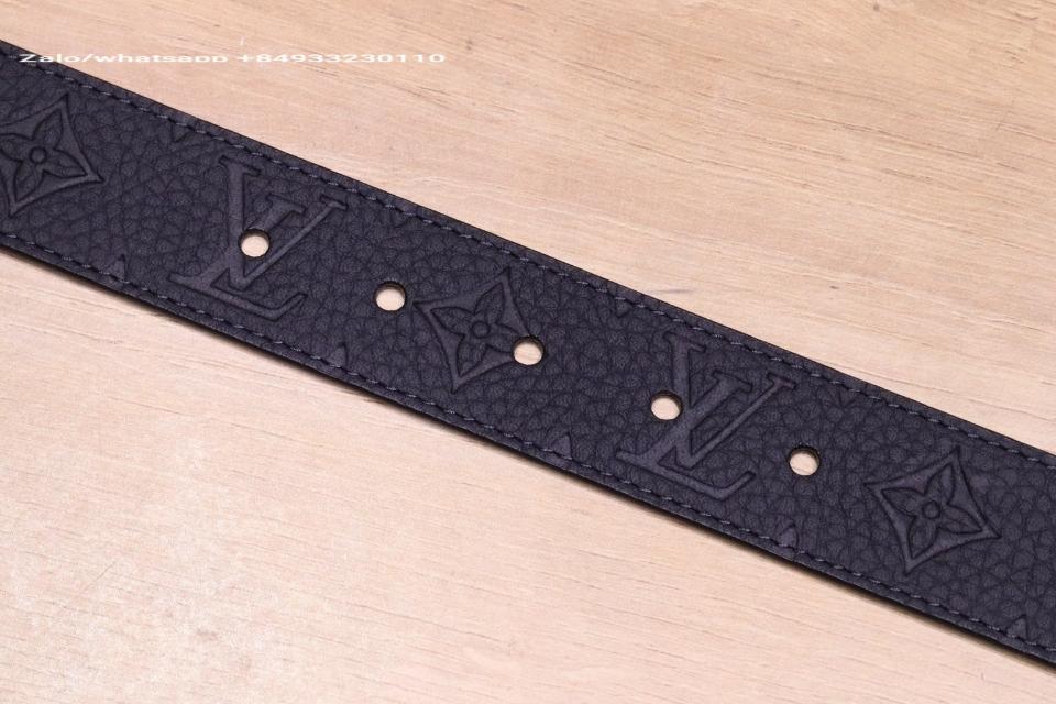 루이비통 M4043V 슬림형 35mm 양면 벨트 골드